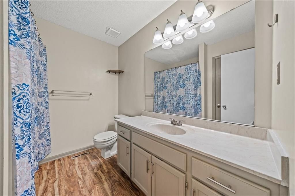 3408 E 104th Street — photo 22