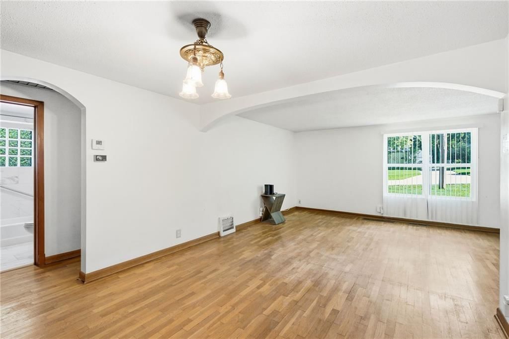 5619 FARROW Avenue — photo 7