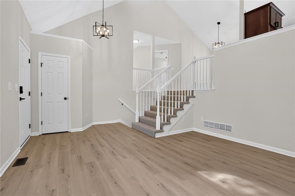 16282 S SUNSET Street — photo 3