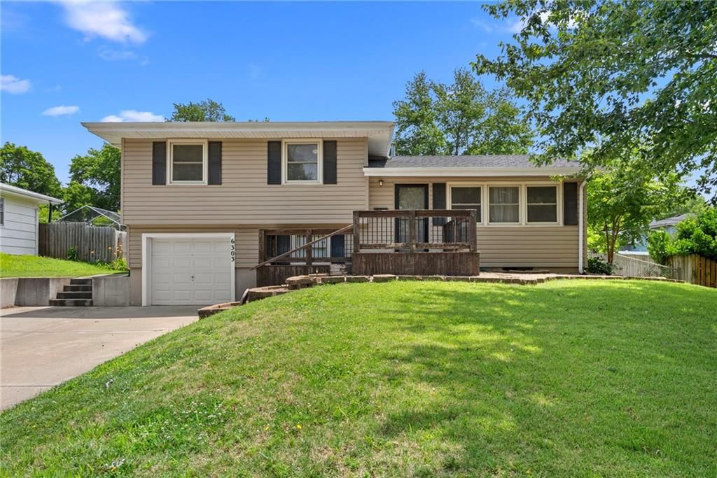 6303 N Wayne Avenue, Gladstone, MO