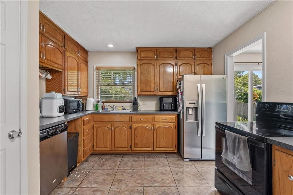 6303 N Wayne Avenue — photo 10
