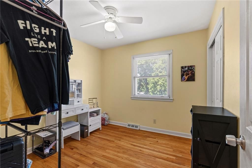 6303 N Wayne Avenue — photo 14