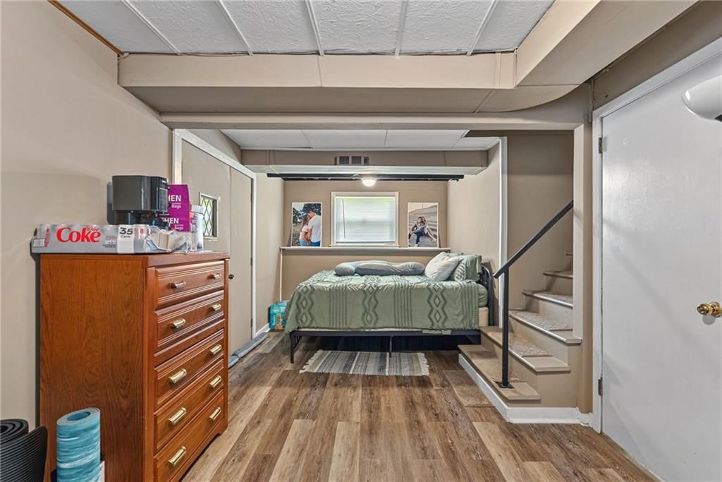 6303 N Wayne Avenue — photo 18