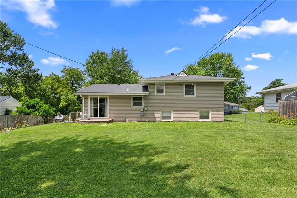 6303 N Wayne Avenue — photo 21