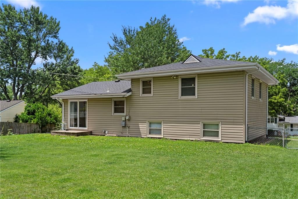 6303 N Wayne Avenue — photo 23