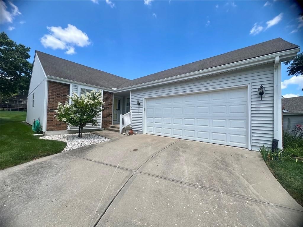 5226 Downey Avenue — photo 1