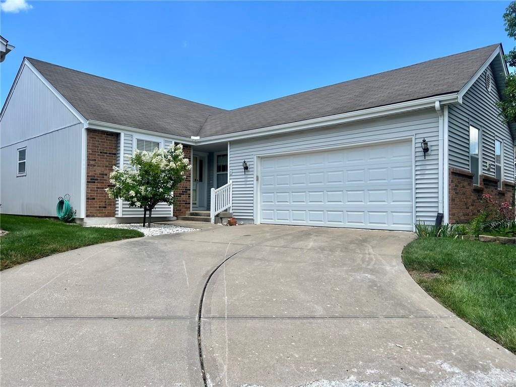 5226 Downey Avenue — photo 2