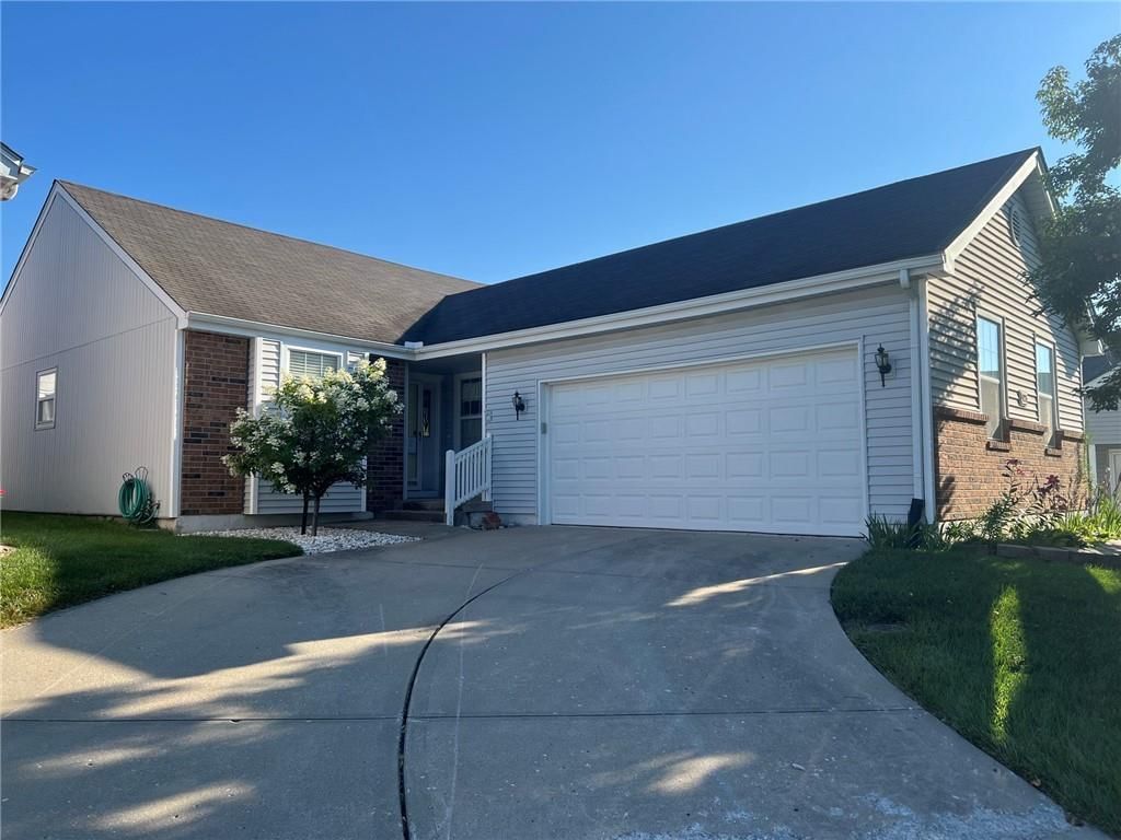 5226 Downey Avenue — photo 3