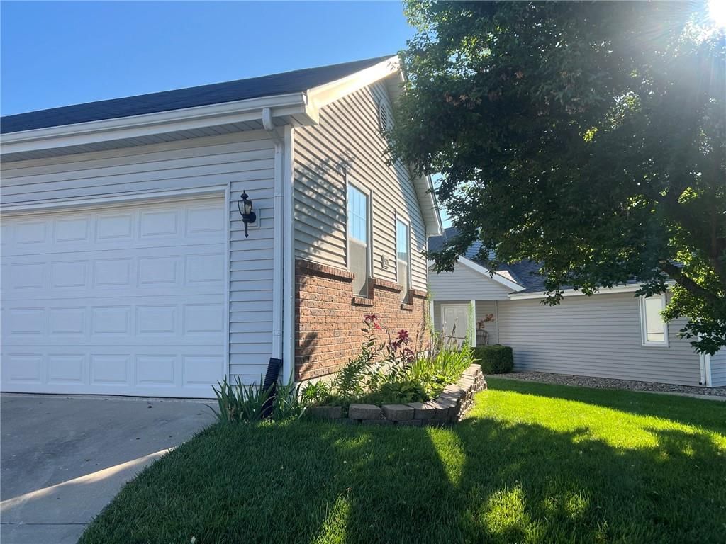5226 Downey Avenue — photo 4