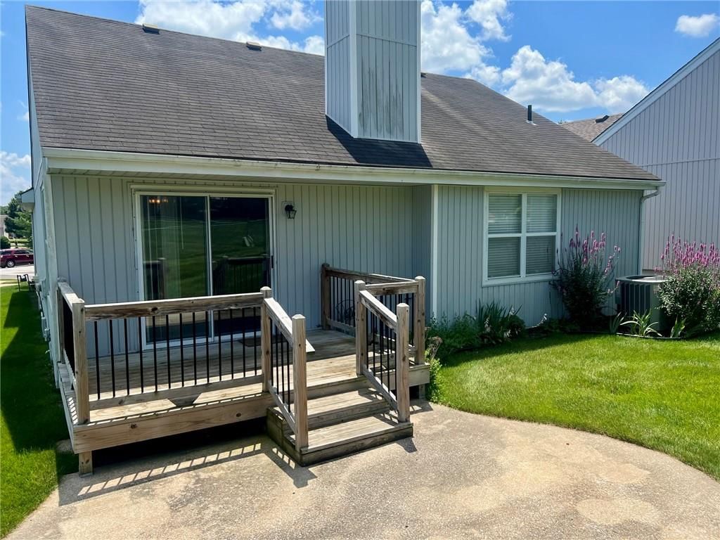 5226 Downey Avenue — photo 35