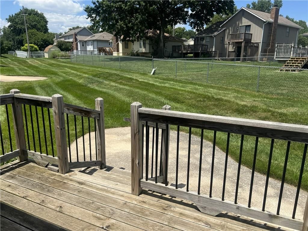 5226 Downey Avenue — photo 37