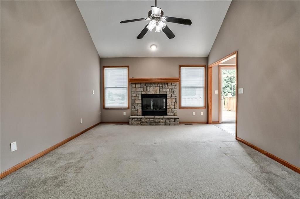 2715 Stratton Drive — photo 3
