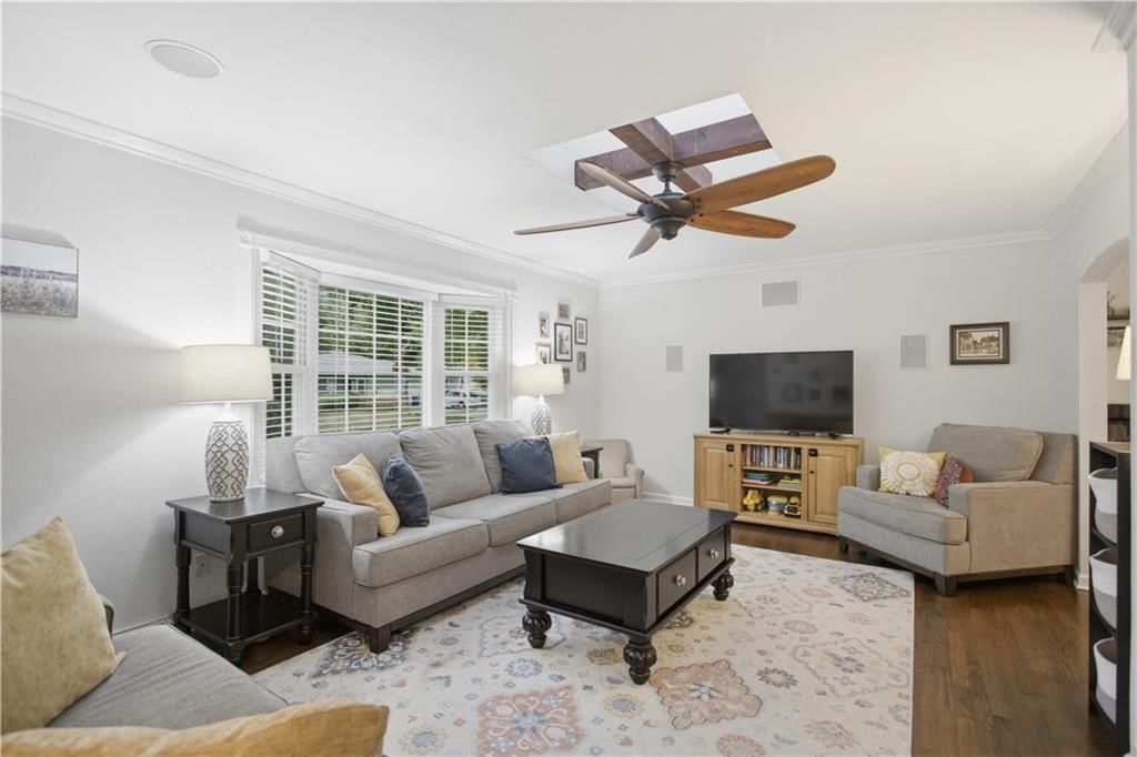 13122 Logan Lane — photo 4