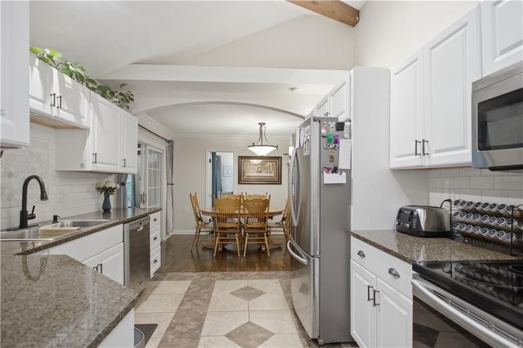 13122 Logan Lane — photo 10