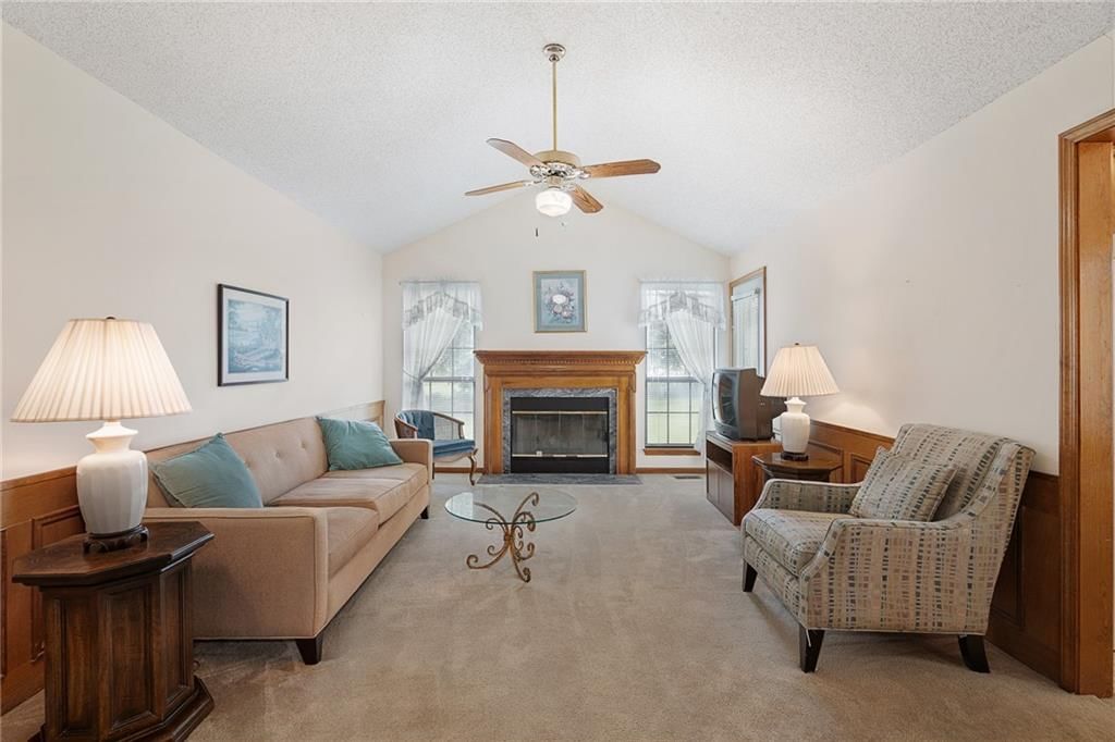 23985 W 57th Terrace — photo 4