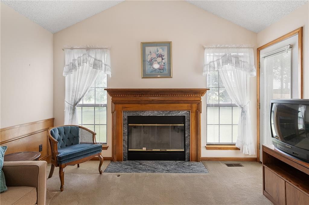 23985 W 57th Terrace — photo 8