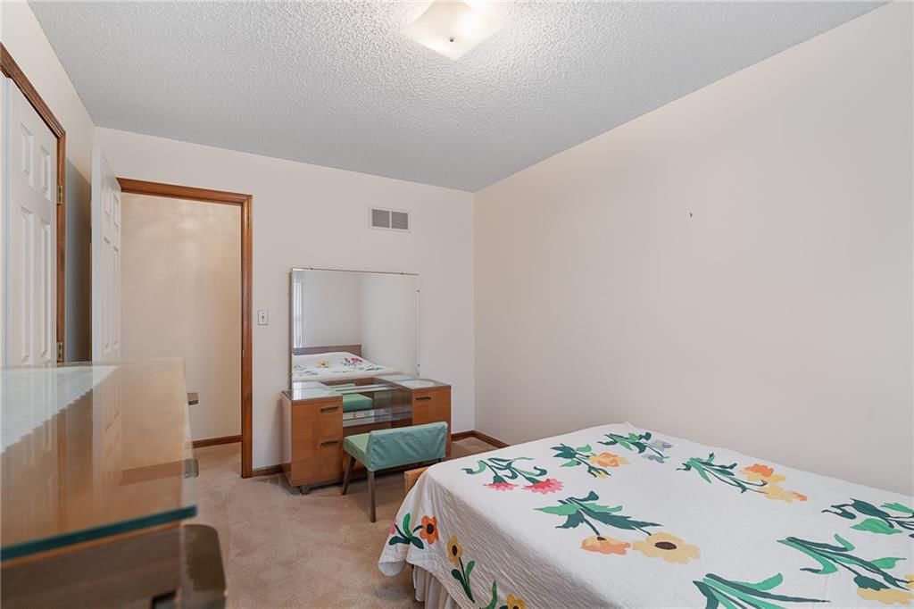 23985 W 57th Terrace — photo 22