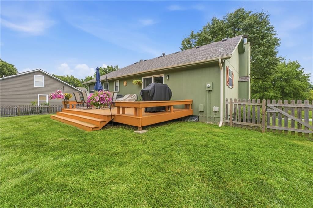 404 SE Onyx Drive — photo 19