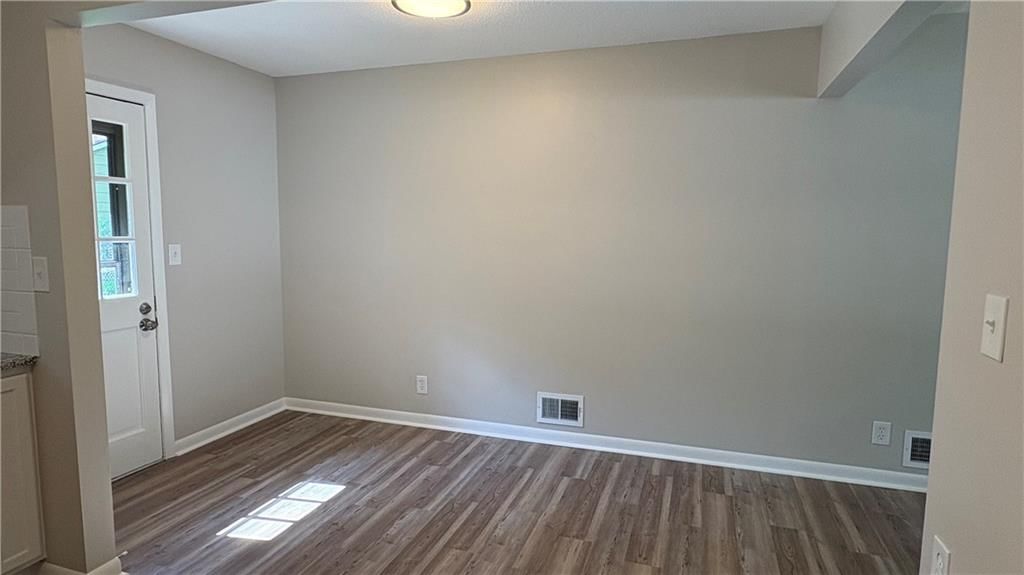5004 Hawthorne Avenue — photo 17