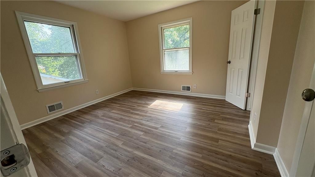 5004 Hawthorne Avenue — photo 18