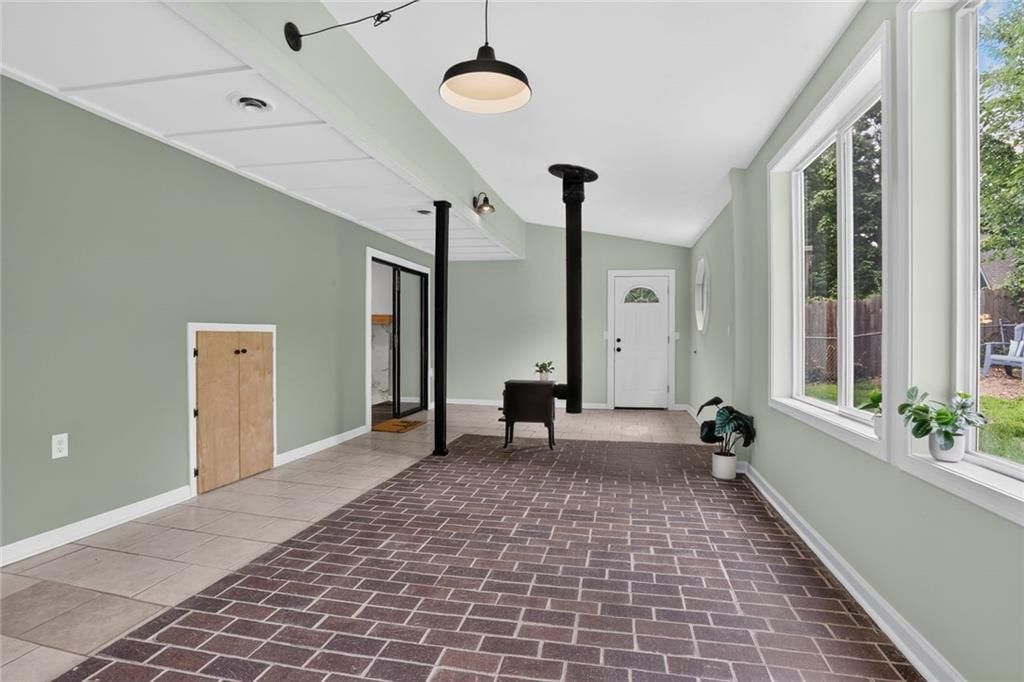 228 Deerfield Lane — photo 12