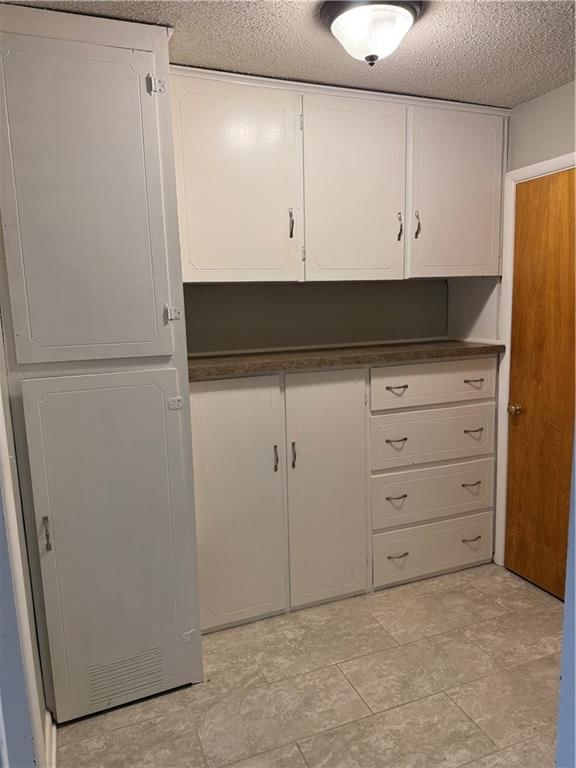 404 W Dakota Street — photo 15