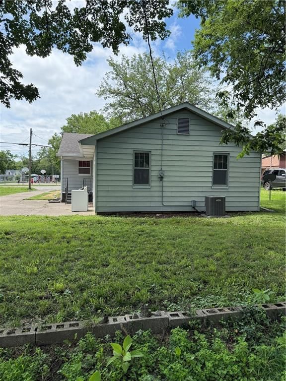 404 W Dakota Street — photo 26