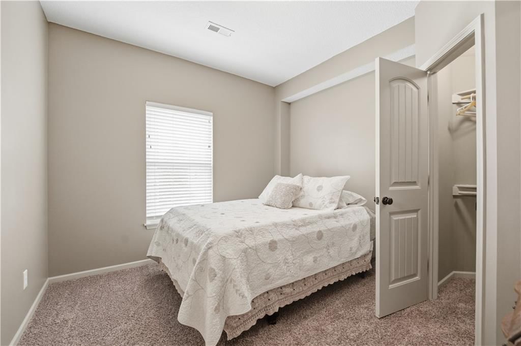 2268 W Concord Drive — photo 33
