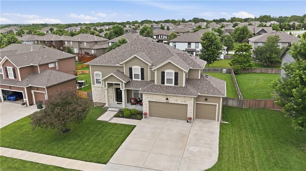2268 W Concord Drive — photo 53