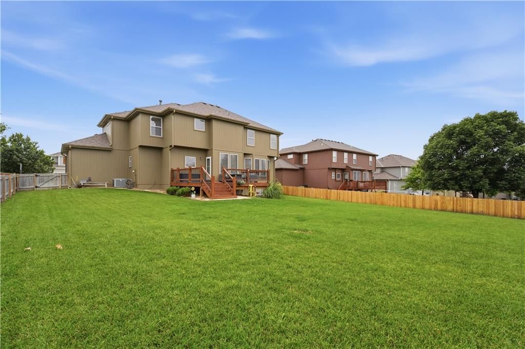 2268 W Concord Drive — photo 59