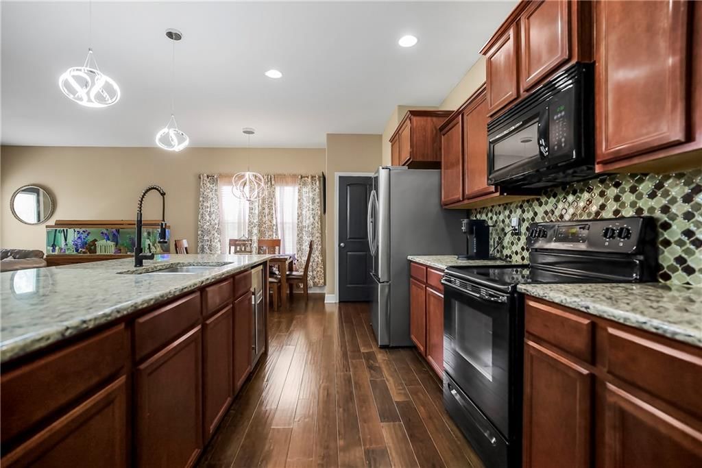 424 E Pawnee Lane — photo 8
