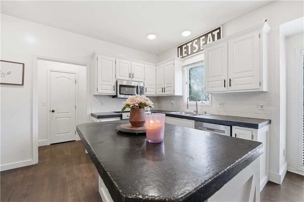8004 W 144th Place — photo 8