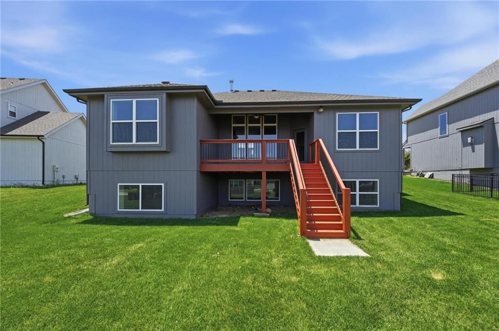 25136 W 148th Terrace — photo 4