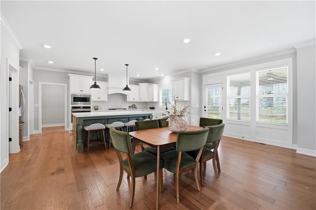 318 NW Ambersham Drive — photo 14