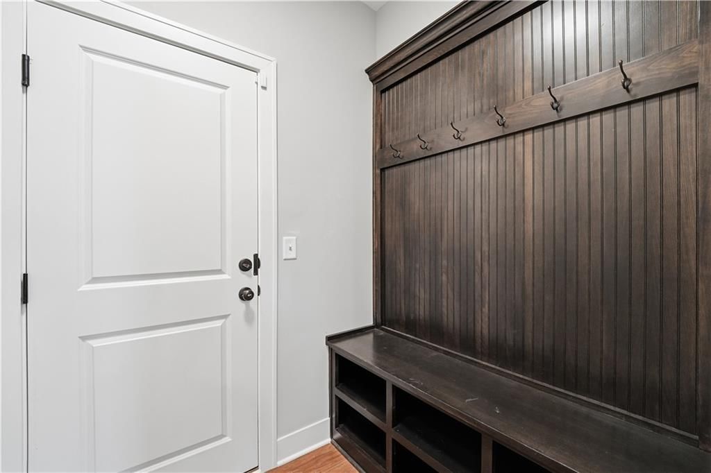 318 NW Ambersham Drive — photo 33