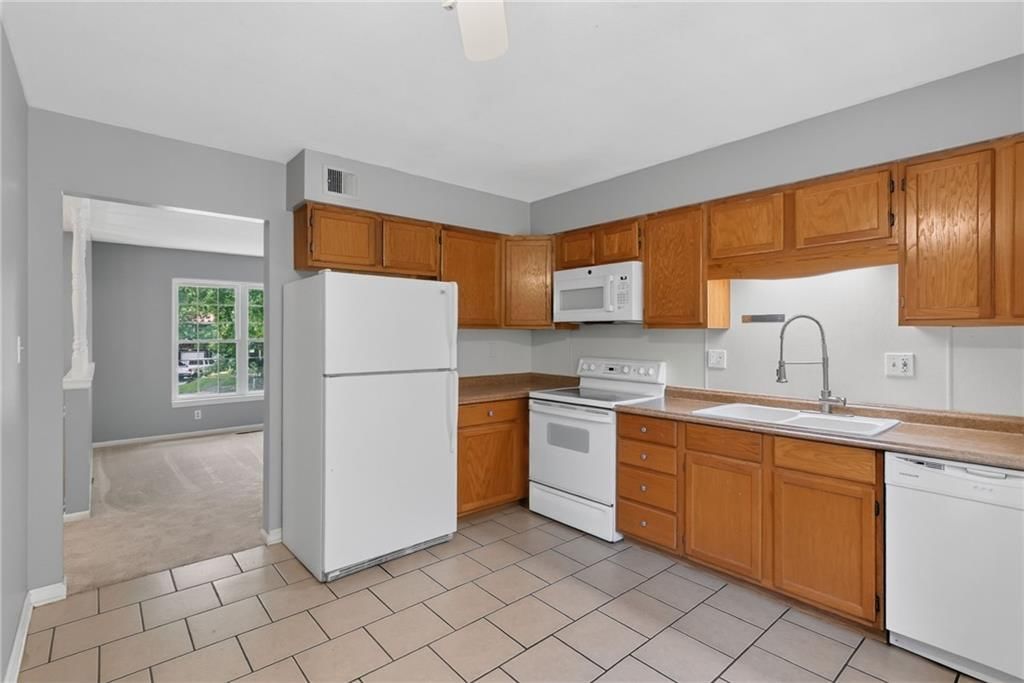 5924 NW Creekview Drive — photo 6