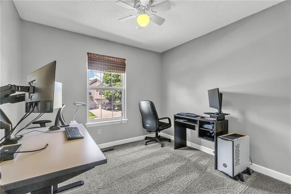 2529 SE Winchester Drive — photo 12