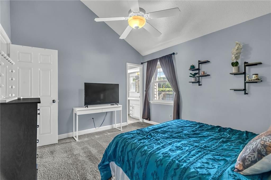 2529 SE Winchester Drive — photo 15