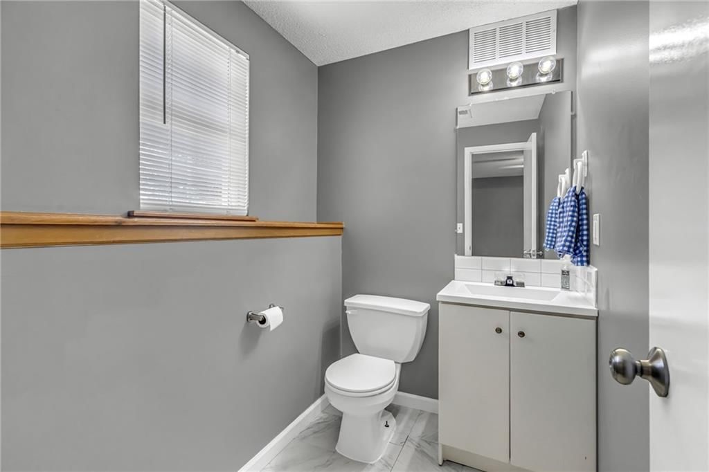 2529 SE Winchester Drive — photo 19