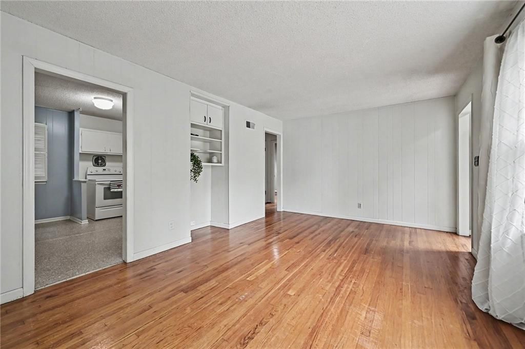 12701 Grandview Road — photo 7