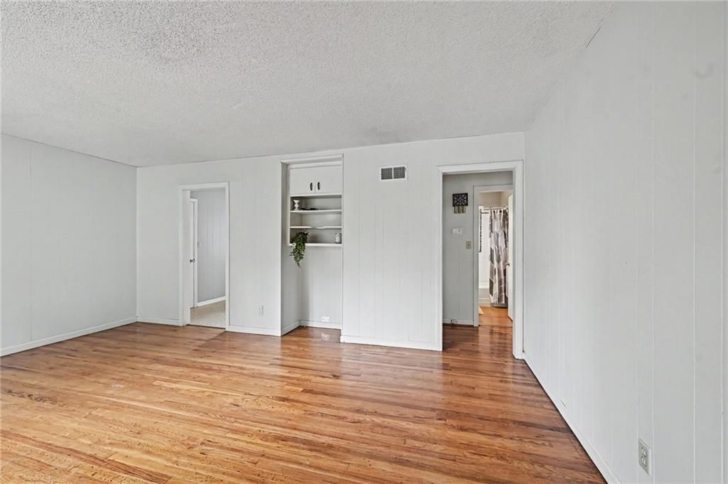 12701 Grandview Road — photo 14