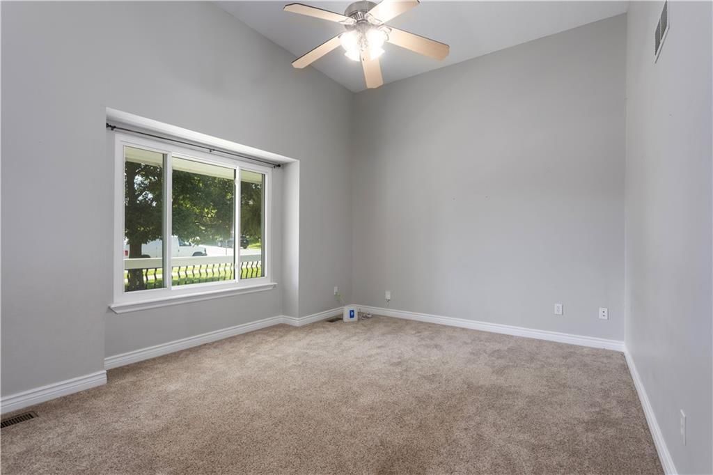 3812 Clayton Drive — photo 4