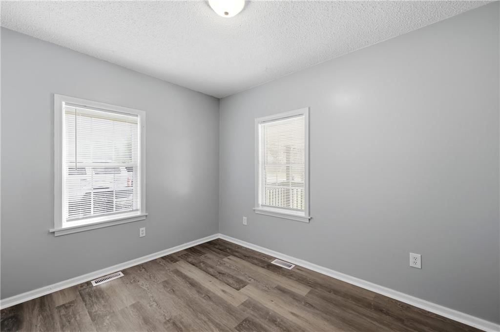 10008 E 15TH Street — photo 9