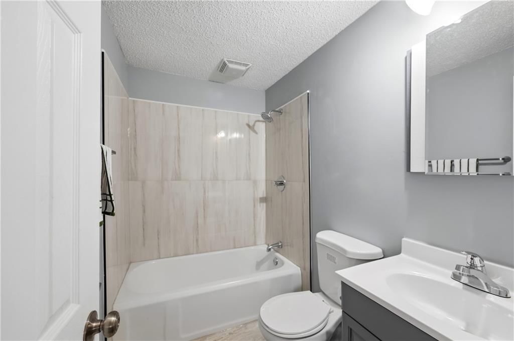 10008 E 15TH Street — photo 13