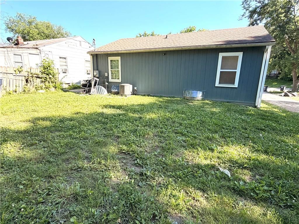 1480 E 77 Street — photo 5