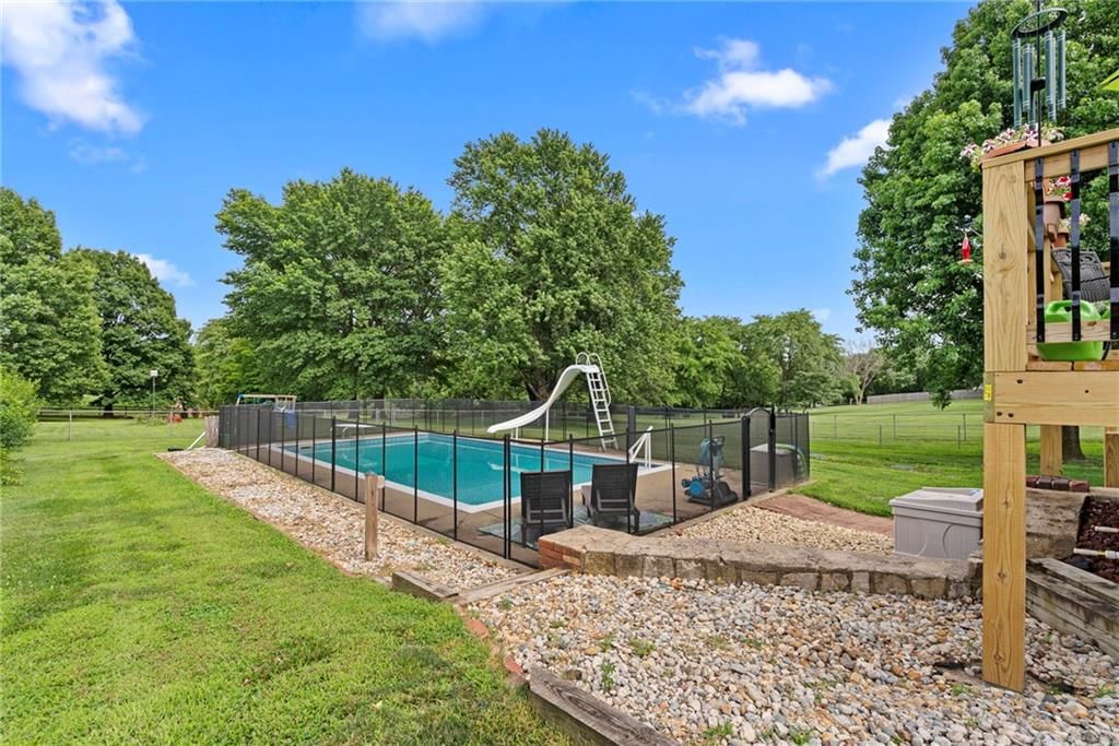 8921 Boten Road — photo 4