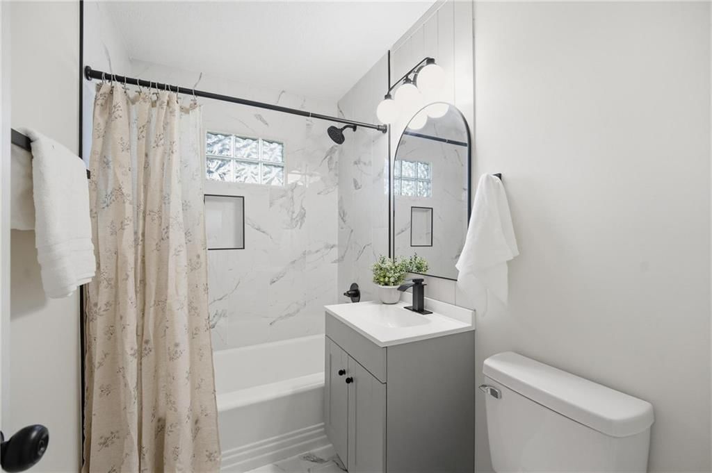 7600 W 67th Street — photo 23