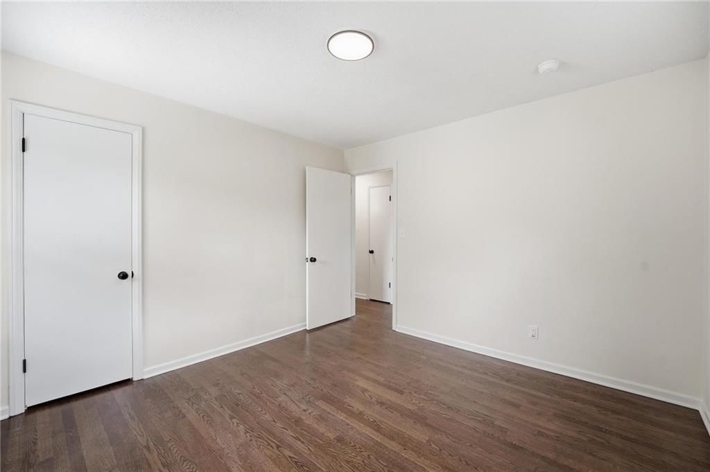 7600 W 67th Street — photo 25