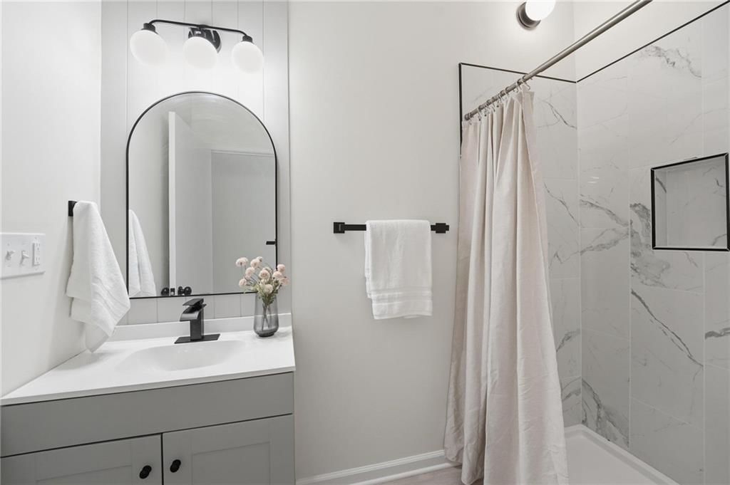 7600 W 67th Street — photo 33
