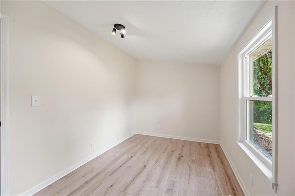 7600 W 67th Street — photo 36